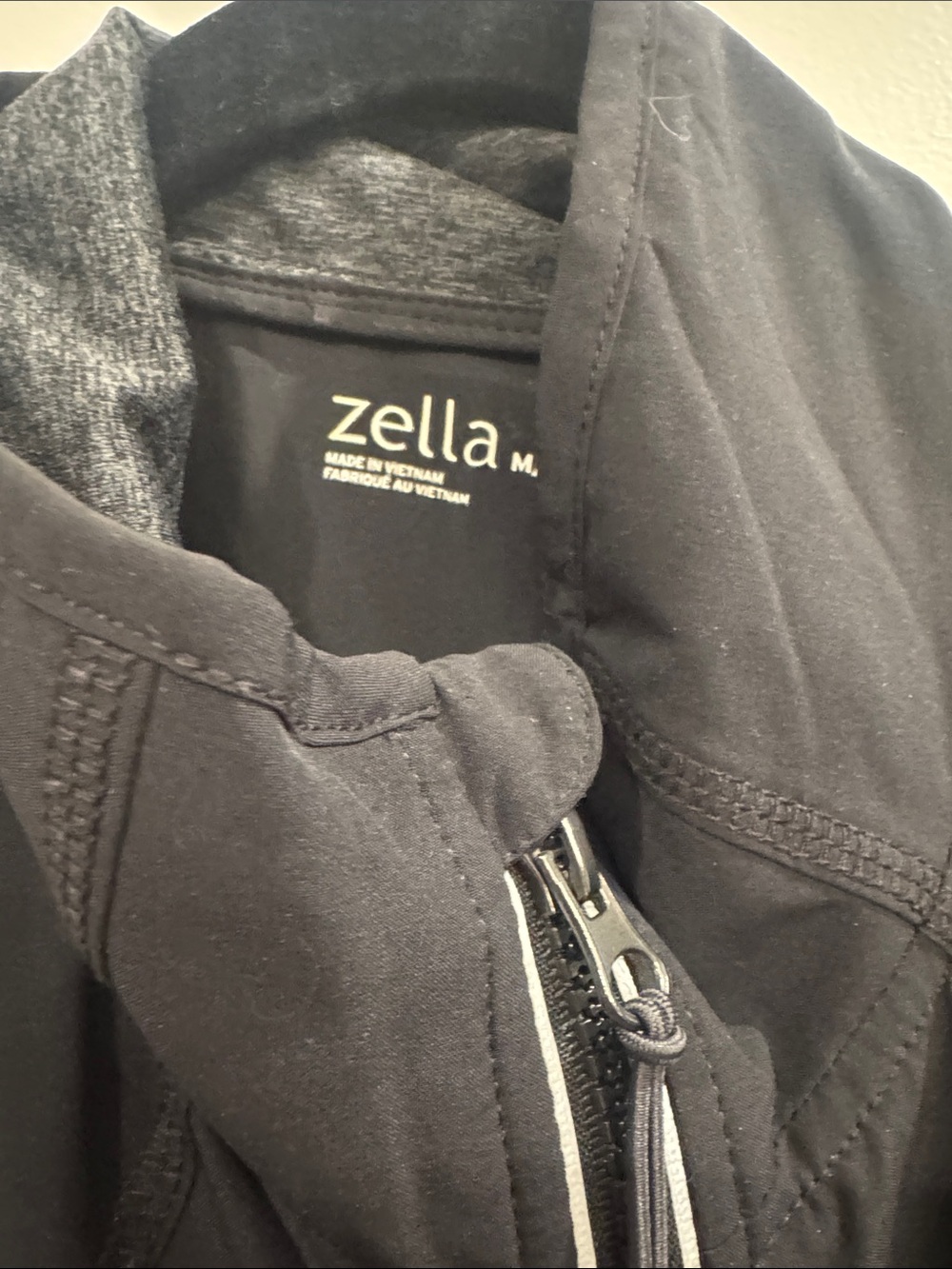 Zella Black & Dark Gray Athletic Zip Vest - Picture 3 of 4